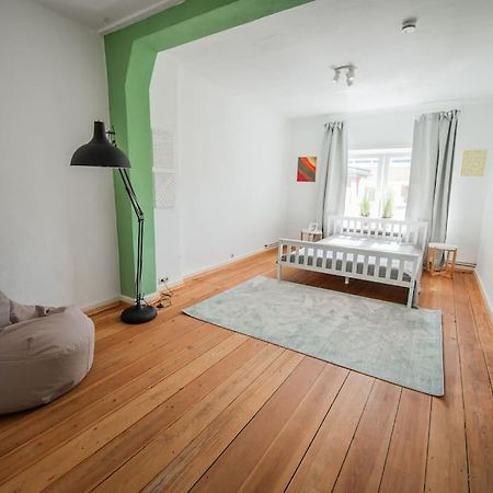 150Qm Loft, Tischtennis, Dart, Tischkicker Hamburg Exterior foto